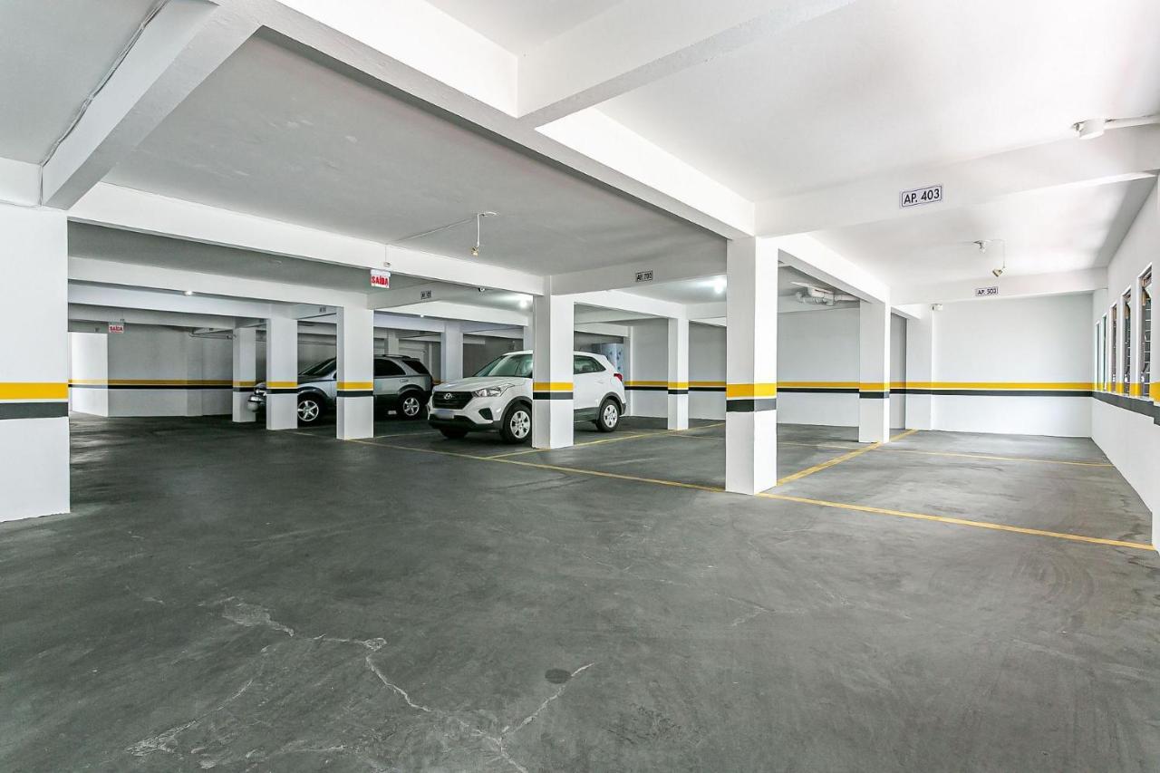 Apartamento Quadra Do Mar, Ar-condicionado E Garagem No Centro De Bc!